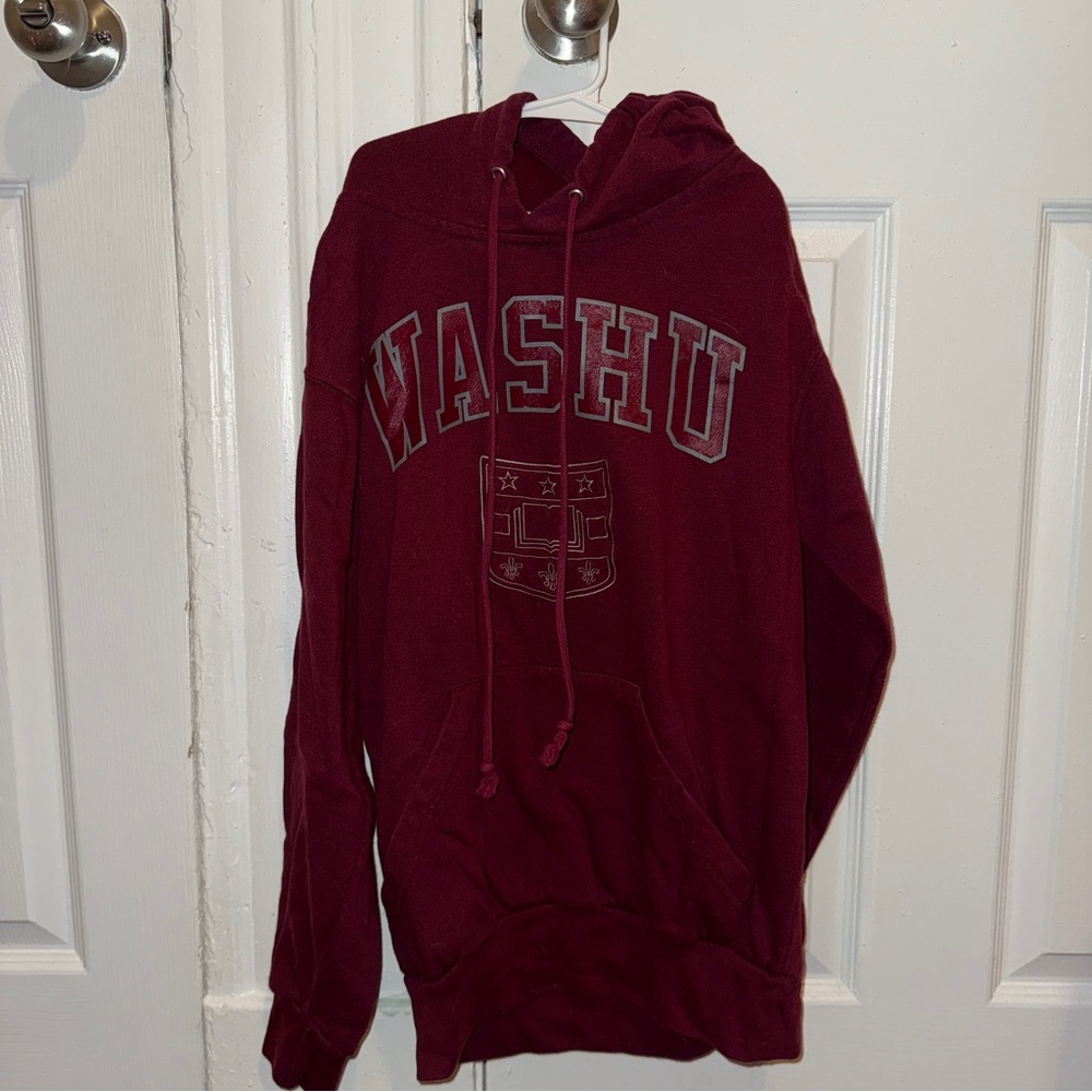 WashU (Washington University in St. Louis) Maroon Hoodie – Size Small